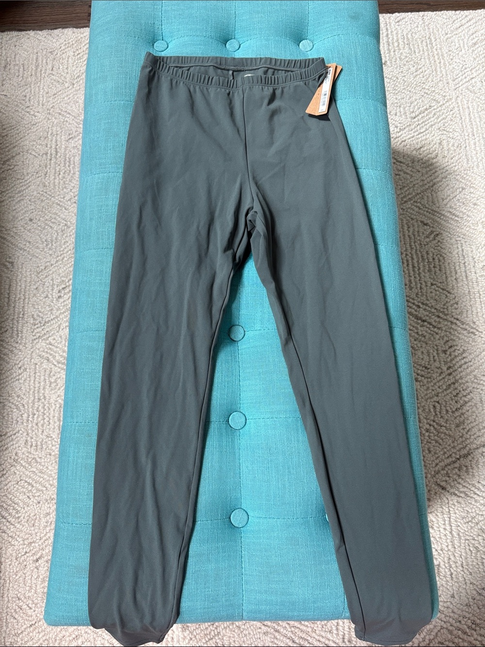 Skims size small fits everybody Leggings-color deep